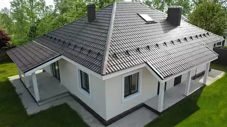 Металлочерепица Гранд Лайн / Grand Line, коллекция Classic, 0,5 Satin Zn 140, цвет RAL 8017 (шоколад)