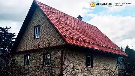 Монтаж фасада панелями Docke и кровли металлочепепицей Grand Line в пос. Курголово