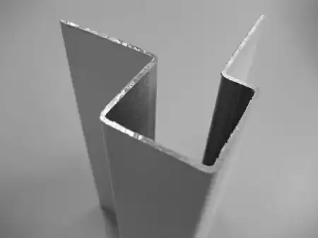 Внешний ассимметричный угловой профиль Cedral, 3.0 м, Красная земля
