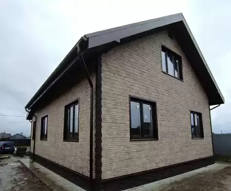 Сайдинг формованный Альта Профиль Сланцевая порода, 3100x270x1.1 мм, слоновая кость Сайдинг формованный Альта Профиль Сланцевая порода, 3100x270x1.1 мм, слоновая кость