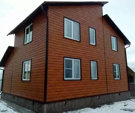 Металлический сайдинг Гранд Лайн / Grand Line профиль ЭкоБрус, Satin Matt 0.5, цвет RR 32 (темно-коричневый)