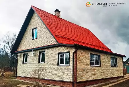 Монтаж фасада панелями Docke и кровли металлочепепицей Grand Line в пос. Курголово