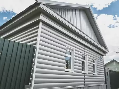 Металлический сайдинг Гранд Лайн / Grand Line профиль Блок-хаус new, Drap 0.45, цвет Ral 3005 (красное вино)