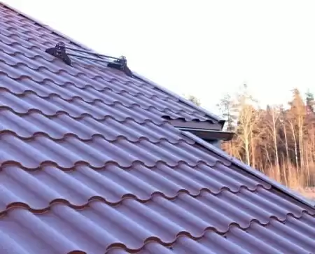 Металлочерепица Гранд Лайн / Grand Line, коллекция Kredo, 0,5 Satin Zn 140, цвет RAL 3009 (оксидно-красный)
