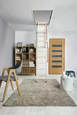 Чердачная лестница Fakro LWL Extra деревянная утепленная 60*120*280 см