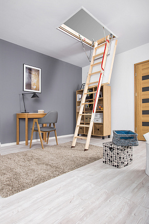 Чердачная лестница Fakro LWL Extra деревянная утепленная 60*120*280 см