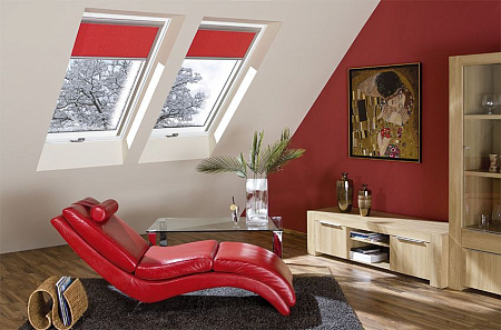 Деревянное мансардное окно со среднеповоротным открыванием FTT U8 Thermo Fakro размер 66х140