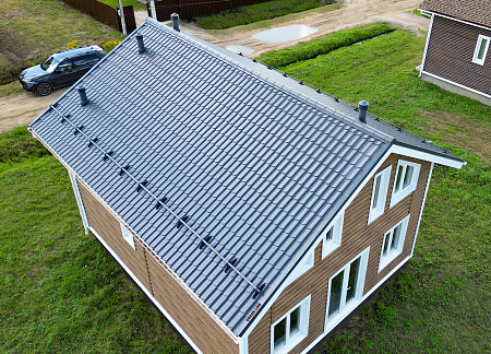 Металлочерепица Гранд Лайн / Grand Line, коллекция Classic, 0,5 Satin Zn 140, цвет RAL 7024 (мокрый асфальт) Металлочерепица Гранд Лайн / Grand Line, коллекция Classic, 0,5 Satin Zn 140, цвет RAL 7024 (мокрый асфальт)