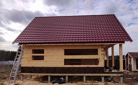 Металлочерепица Гранд Лайн / Grand Line, коллекция Kvinta plus, 0,5 Satin Zn 140, цвет RAL 3005 (красное вино)