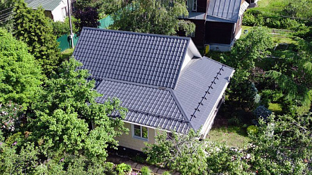 Металлочерепица Гранд Лайн / Grand Line, коллекция Kamea, 0,5 Satin Zn 140, цвет RAL 7024 (мокрый асфальт)