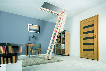 Чердачная лестница Fakro LWL Extra деревянная утепленная 60*130*305 см