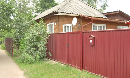 Модульное ограждение Гранд Лайн / Grand Line Estet, Pe, высота 2 м, стойка 3 м, цвет RAL 3005 (вишня) Модульное ограждение Гранд Лайн / Grand Line Estet, Pe, высота 2 м, стойка 3 м, цвет RAL 3005 (вишня)