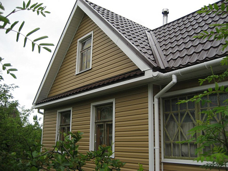 Труба водосточная 3000 мм, D85 мм Деке Премиум / Docke Premium, цвет каштан (Ral 8017)