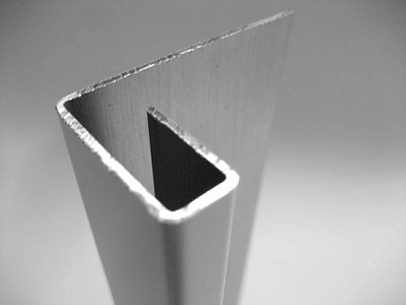 Изолированный вентиляционный выход Vilpe (Вилпе) 125/160/500 с колпаком, высотой 500 мм, чёрный