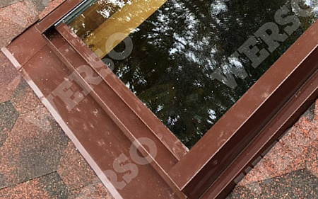 Оклад для плоской кровли WERSO (ВЕРСО), цвета по каталогу RAL и RR, размер 94х118