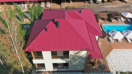 Металлочерепица Гранд Лайн / Grand Line, коллекция Классик, 0.5 Satin Zn 140, цвет RAL 3005 (красное вино) Металлочерепица Гранд Лайн / Grand Line, коллекция Классик, 0.5 Satin Zn 140, цвет RAL 3005 (красное вино)