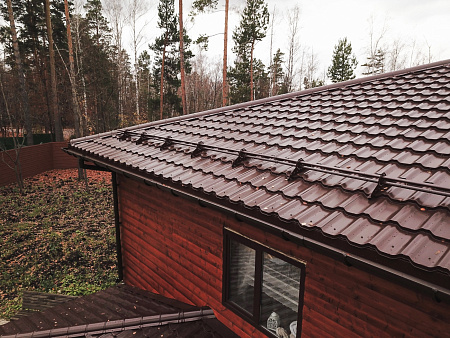 Металлочерепица Гранд Лайн / Grand Line, коллекция Kvinta Уно (модульная), 0.5 Satin Zn 140, цвет RAL 8017 (шоколад)
