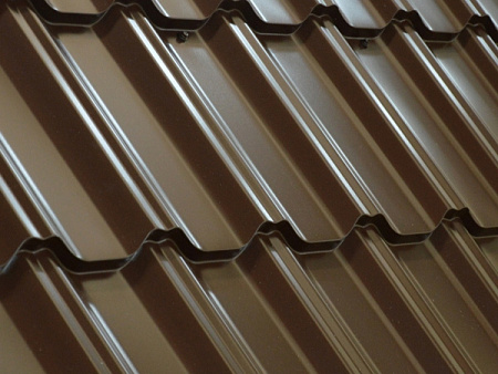 Металлочерепица Гранд Лайн / Grand Line, коллекция Kvinta plus, 0,5 Satin Zn 140, цвет RAL 1015 (св. слоновая кость)