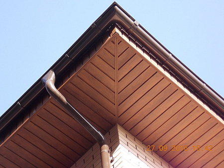 Софит с центральной перфорацией AQUASYSTEM (АКВАСИСТЕМ), Cu 0.45 мм, 2400х303 мм