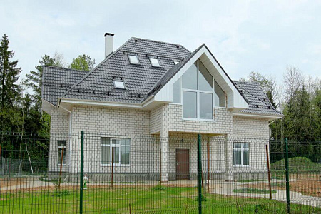 Металлочерепица Гранд Лайн / Grand Line, коллекция Classic, 0,5 Satin Zn 140, цвет RAL 7004 (сигнально-серый)